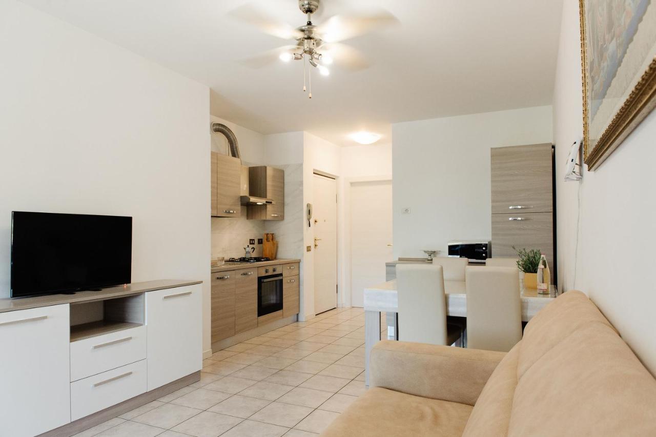 Appartamento Afrodite Desenzano del Garda Dış mekan fotoğraf